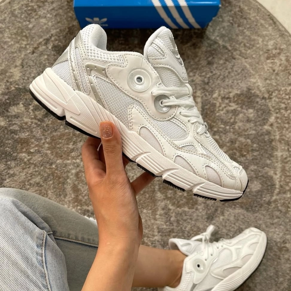 کفش کتونی رانینگ آدیداس استیر مردانه و زنانه رنگ سفید|Adidas astir running