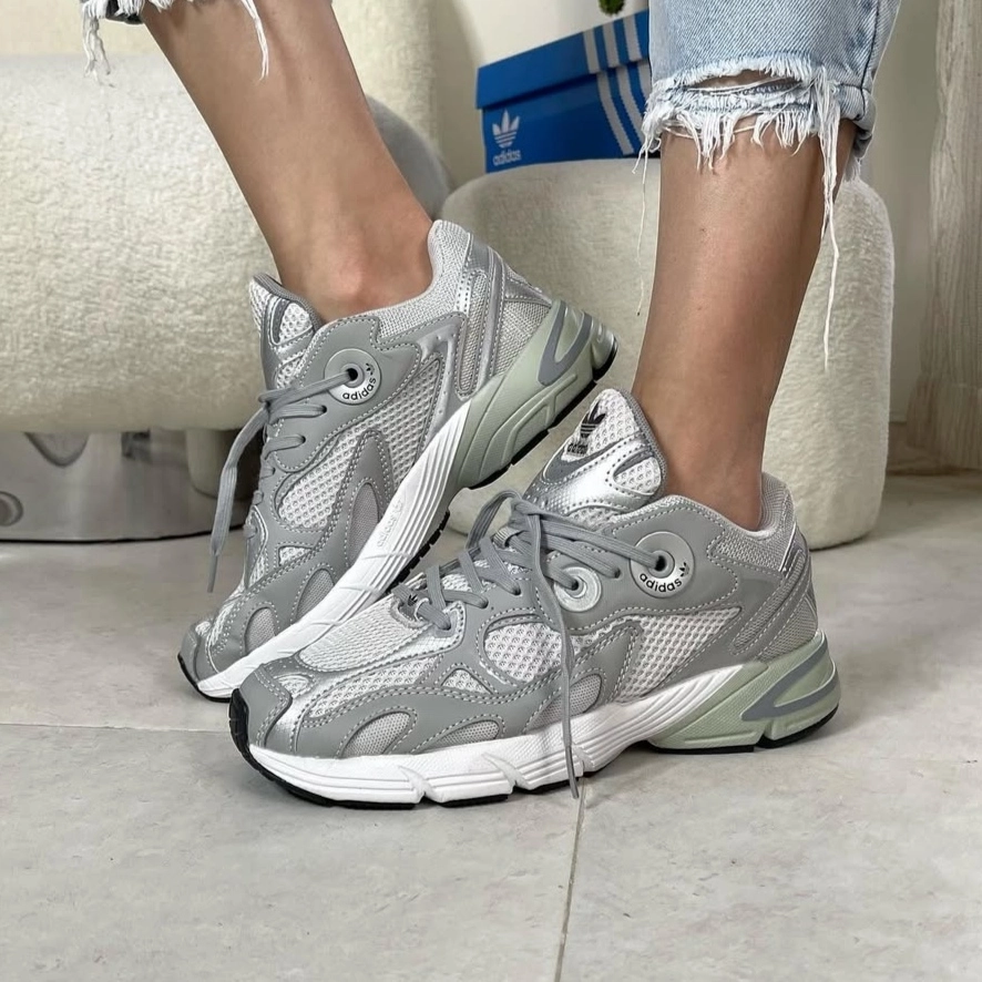 کفش کتونی رانینگ آدیداس استیر مردانه و زنانه رنگ خاکستری متالیک|Adidas astir running